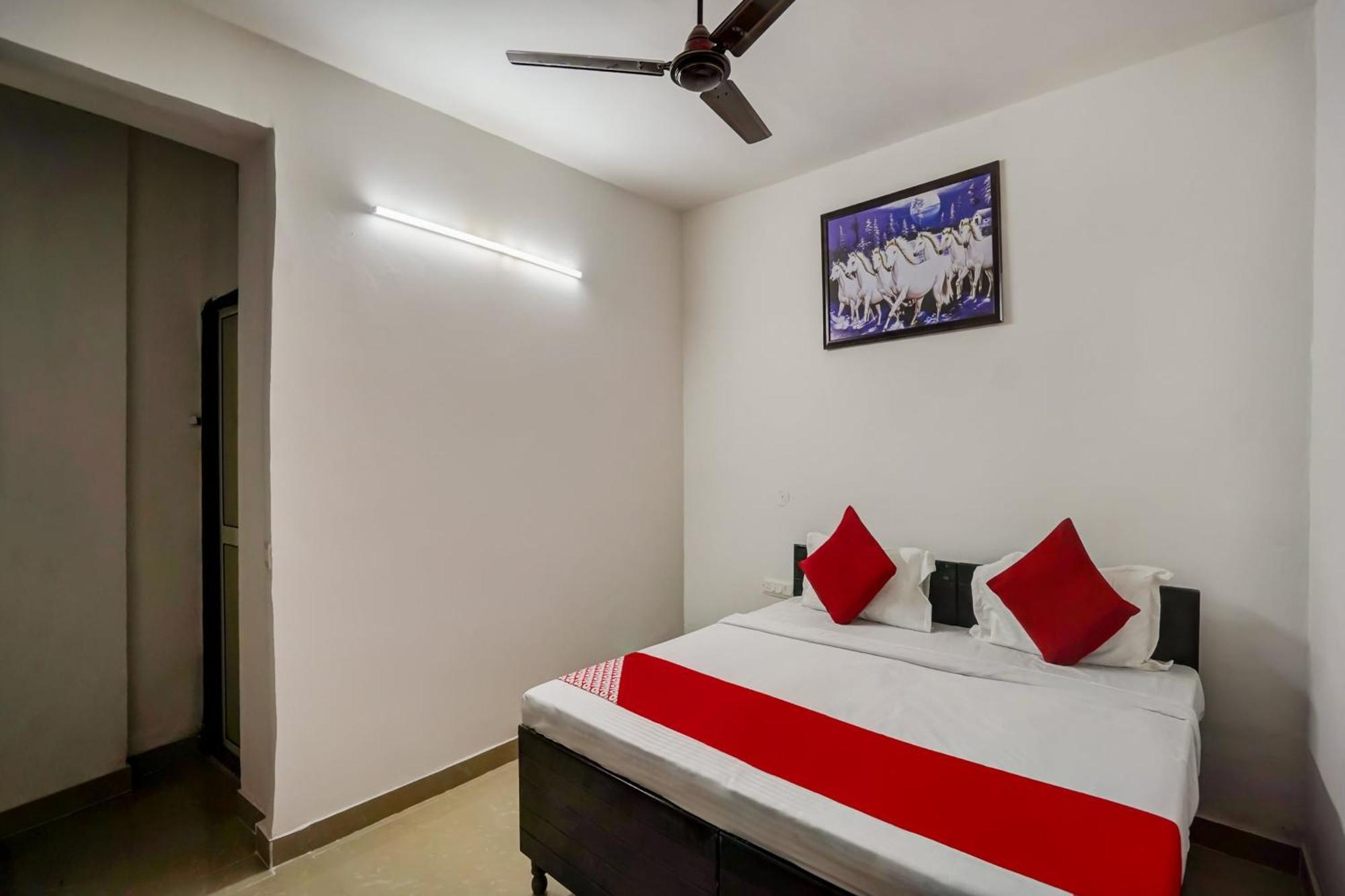 Oyo Flagship 75287 Pubg Residency Hotell New Delhi Exteriör bild