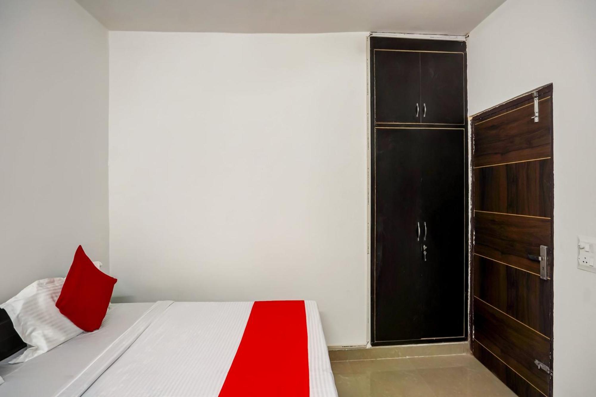 Oyo Flagship 75287 Pubg Residency Hotell New Delhi Exteriör bild