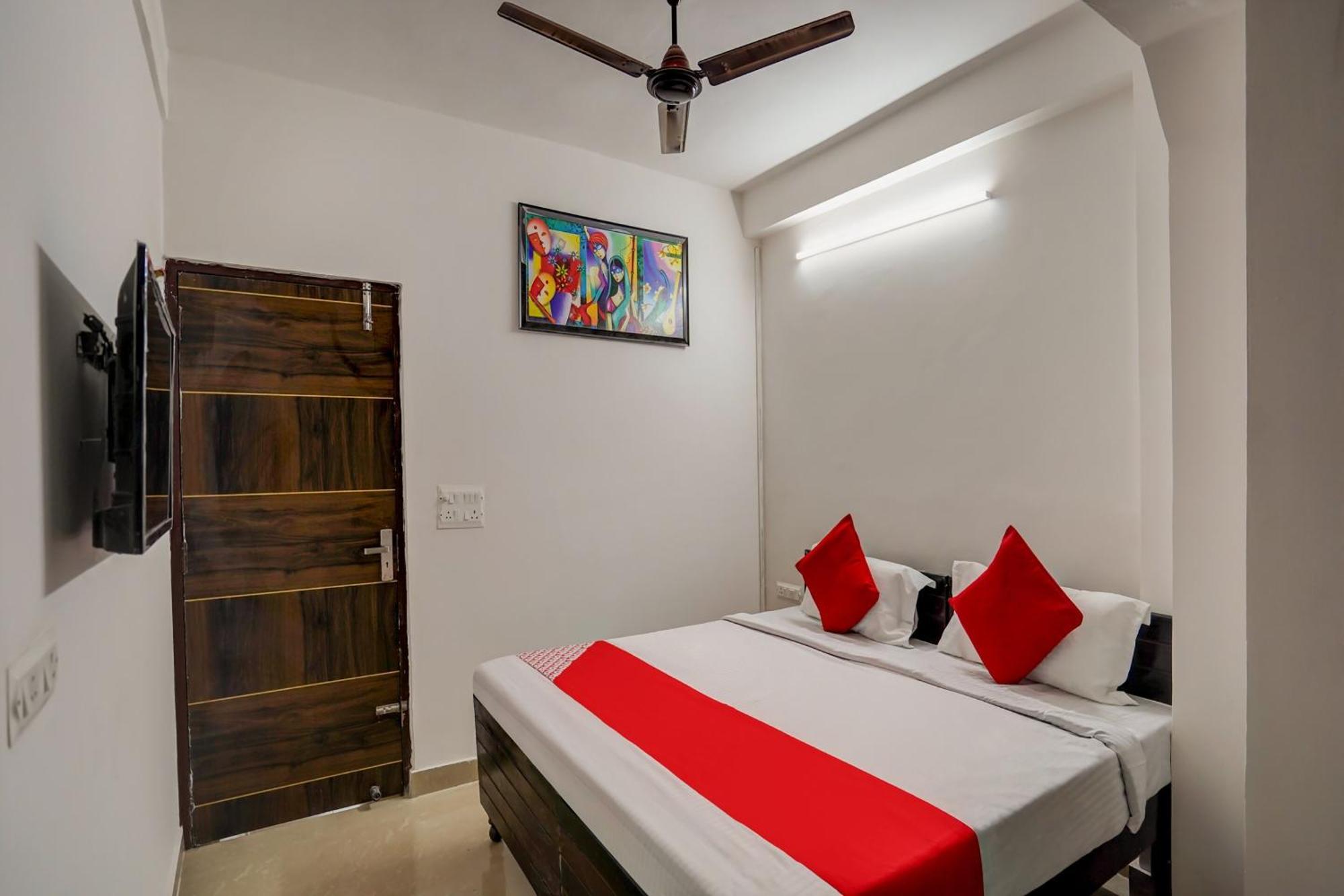 Oyo Flagship 75287 Pubg Residency Hotell New Delhi Exteriör bild